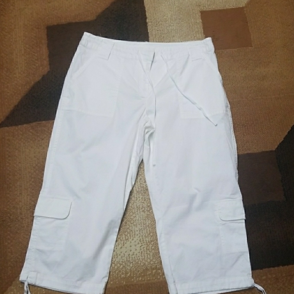 Style & co Petite Capri